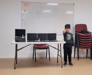 Lire la suite à propos de l’article Le Libre Vanvéen offre un parc d’ordinateurs au Club d’Échecs de Nogent-sur-Seine