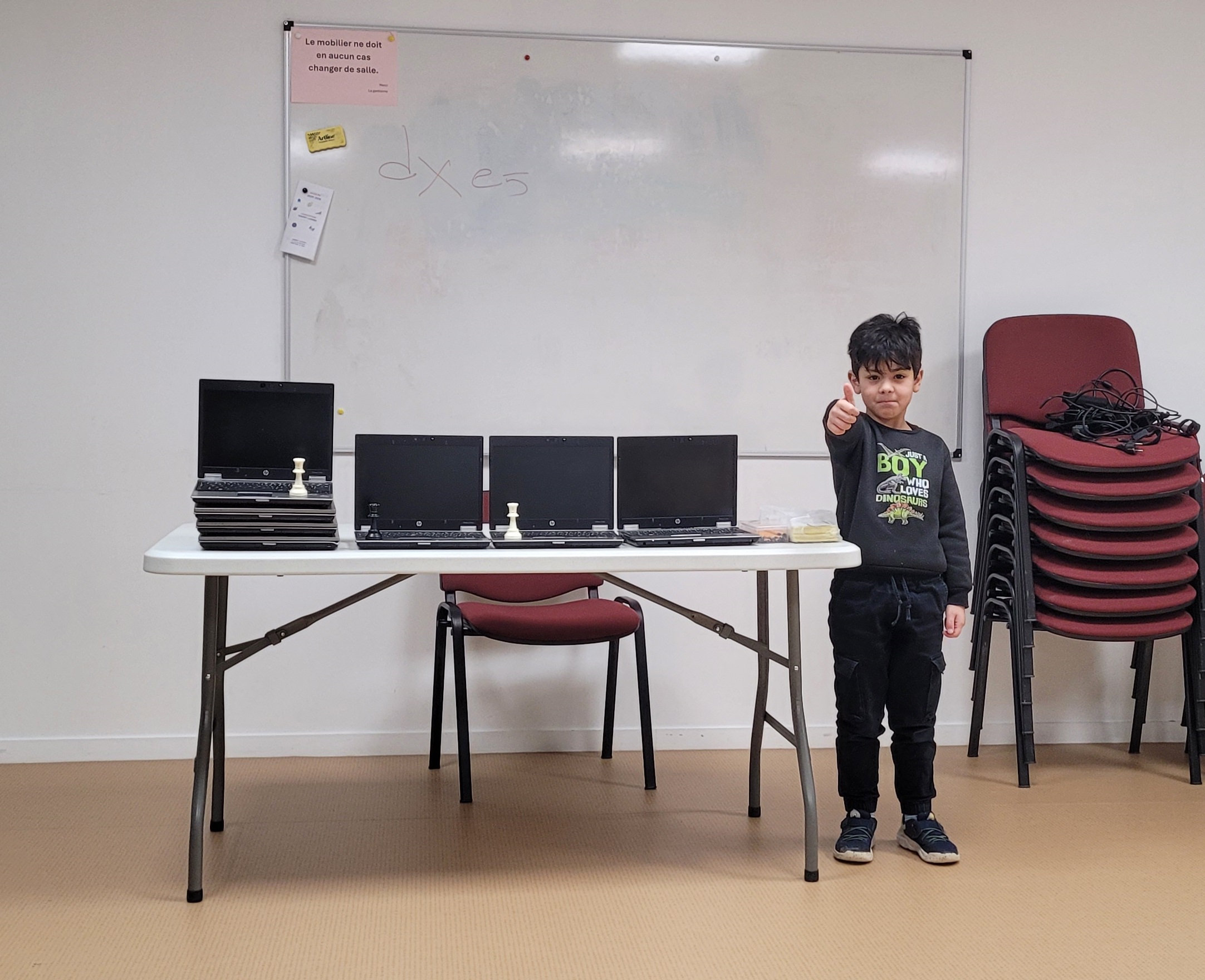 Lire la suite à propos de l’article Le Libre Vanvéen offre un parc d’ordinateurs au Club d’Échecs de Nogent-sur-Seine